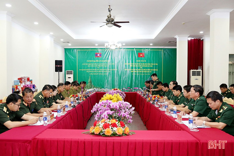 Toàn cảnh hội đàm giữa đoàn đại biểu Bộ Chỉ huy BĐBP tỉnh Hà Tĩnh và đoàn đại biểu Bộ Chỉ huy Quân sự, Công an tỉnh Bolikhămxay. 1 (6).JPG