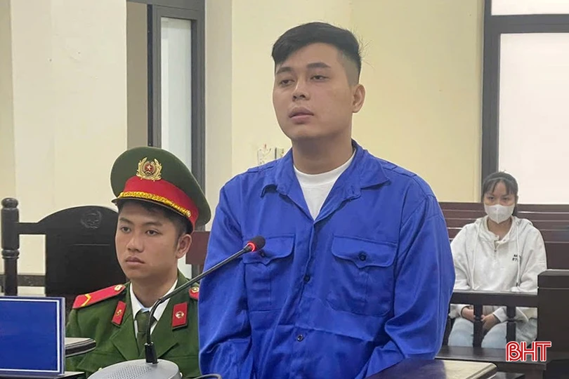 Phiên tòa xét xử Nguyễn Trọng Đức về tội “Tàng trữ hàng cấm”.