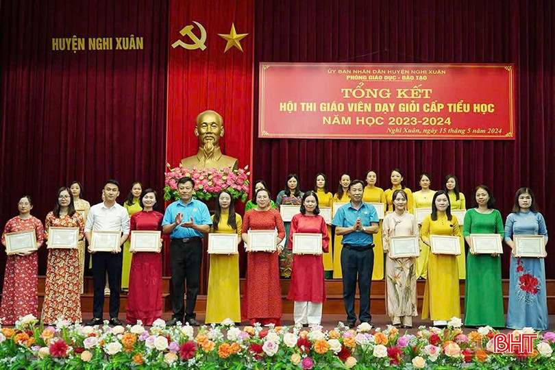 Hoàng Thị Mai trở về quê hương và công tác tại Trường Tiểu học Xuân Yên, huyện Nghi Xuân. bqbht_br_z6357719887334-2ae31e9352d0d3f2fd26de69dd7a37e0.jpg