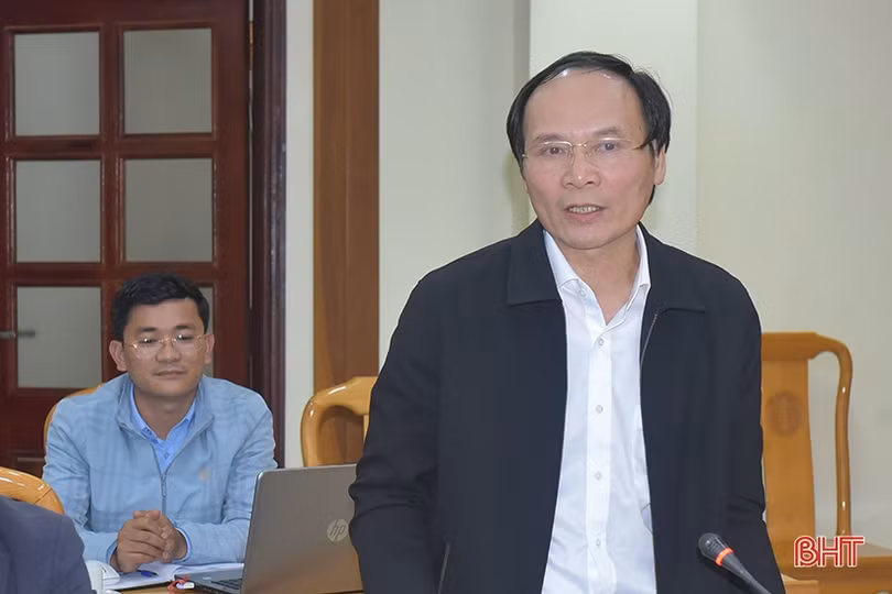 Khẩn trương ban hành kế hoạch cụ thể triển khai đề án tỉnh nông thôn mới