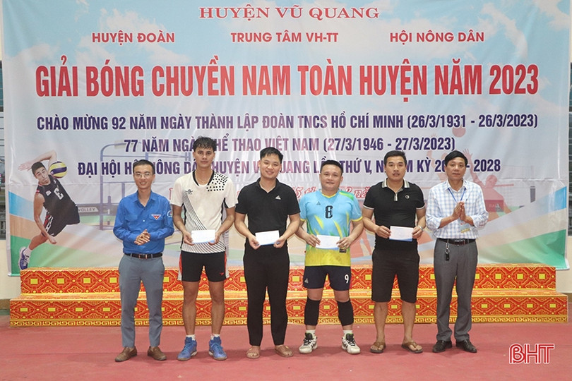 Xã Đức Liên nhất Giải Bóng chuyền nam huyện Vũ Quang