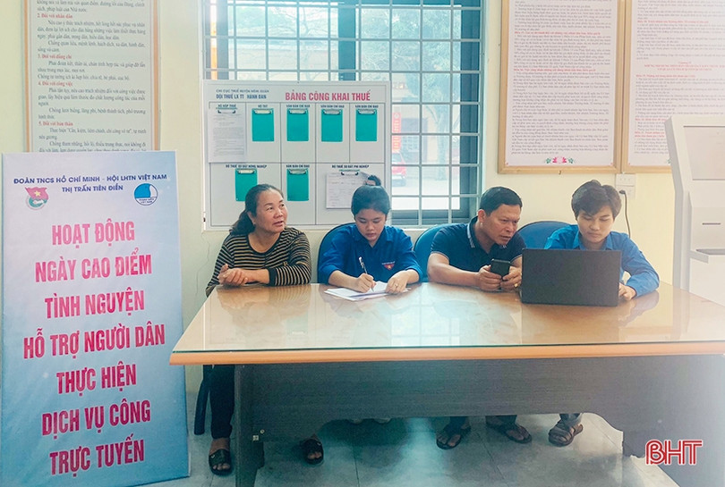Tuổi trẻ Hà Tĩnh hưởng ứng ngày tình nguyện hỗ trợ người dân thực hiện dịch vụ công trực tuyến