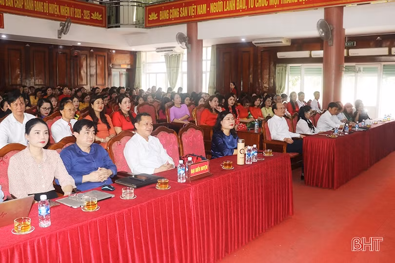 Thạch Hà công nhận 144 giáo viên chủ nhiệm lớp giỏi tiểu học, giáo viên dạy giỏi mầm non