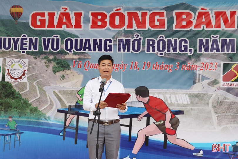 Hơn 200 VĐV tranh tài Giải Bóng bàn huyện Vũ Quang mở rộng
