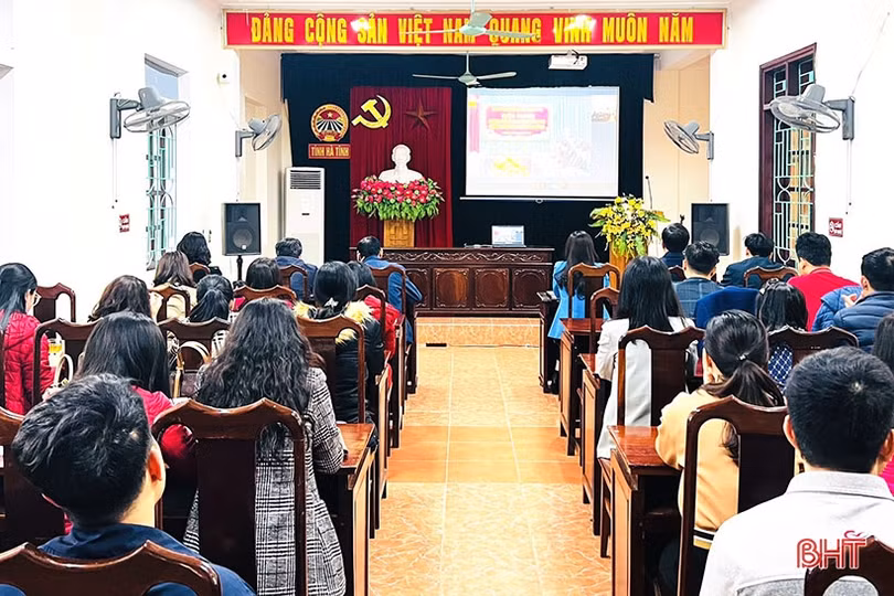 Hơn 6.000 cán bộ, đảng viên Đảng bộ Khối CCQ&DN Hà Tĩnh học tập chuyên đề học Bác năm 2023