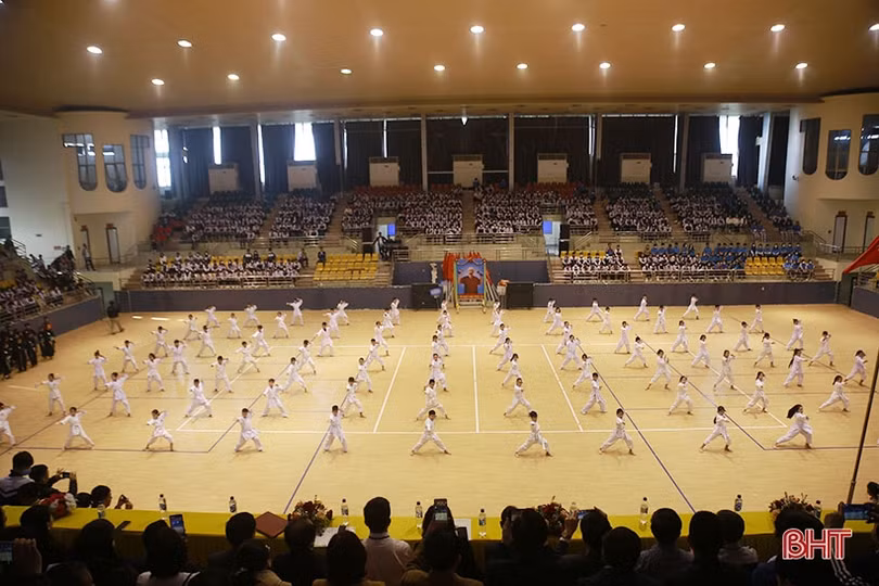 Khai mạc Đại hội Điền kinh - Thể thao học sinh phổ thông Hà Tĩnh