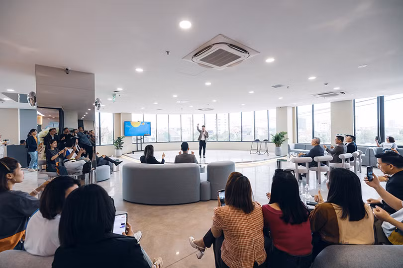 Mô hình văn phòng trải nghiệm mới của Sun Life Việt Nam tại Vinh