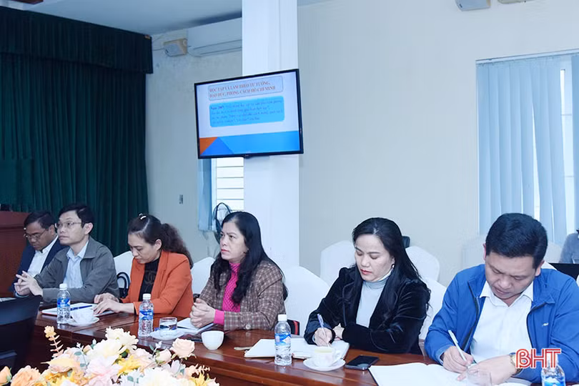 Hơn 6.000 cán bộ, đảng viên Đảng bộ Khối CCQ&DN Hà Tĩnh học tập chuyên đề học Bác năm 2023