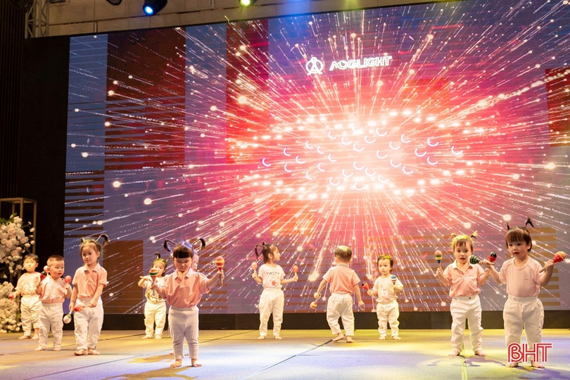 Ấn tượng chương trình “Shine your way” của Trường Mầm non Trung Kiên