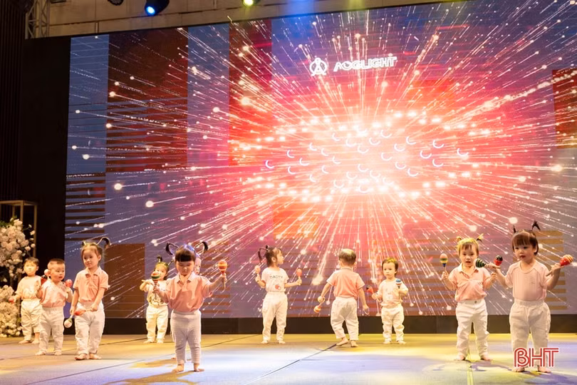 Ấn tượng chương trình “Shine your way” của Trường Mầm non Trung Kiên