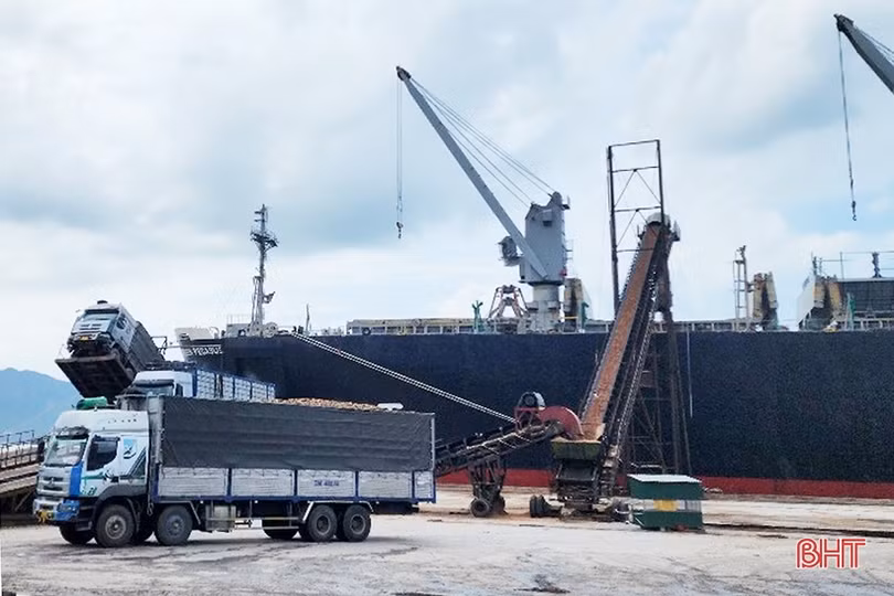 Xuất khẩu qua cụm cảng Vũng Áng – Sơn Dương tăng trưởng khả quan