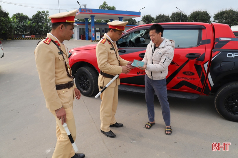 Hương Sơn xử phạt 251 trường hợp vi phạm trật tự ATGT