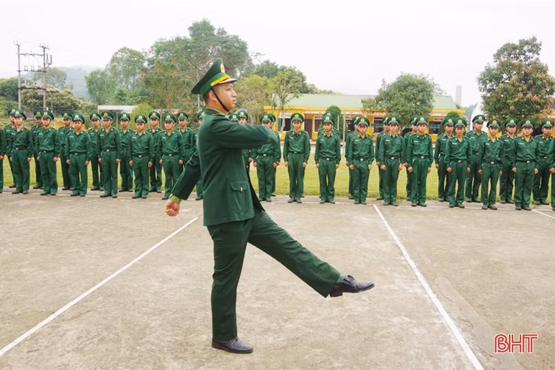 Một ngày huấn luyện của chiến sỹ trẻ Bộ đội Biên phòng Hà Tĩnh