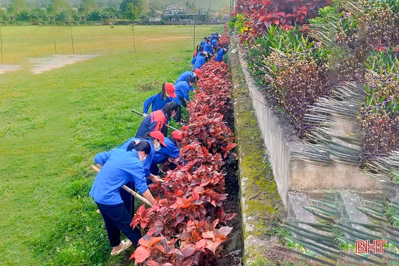 Đoàn viên thanh niên Hà Tĩnh hưởng ứng “Ngày Chủ nhật xanh”
