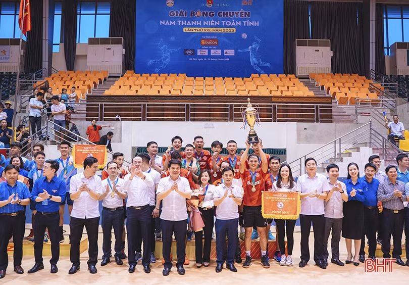 Dư âm đẹp về Giải Bóng chuyền nam thanh niên Hà Tĩnh