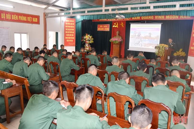 Một ngày huấn luyện của chiến sỹ trẻ Bộ đội Biên phòng Hà Tĩnh