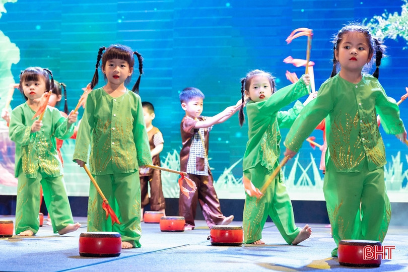 Ấn tượng chương trình “Shine your way” của Trường Mầm non Trung Kiên