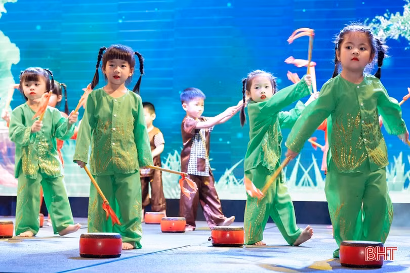 Ấn tượng chương trình “Shine your way” của Trường Mầm non Trung Kiên