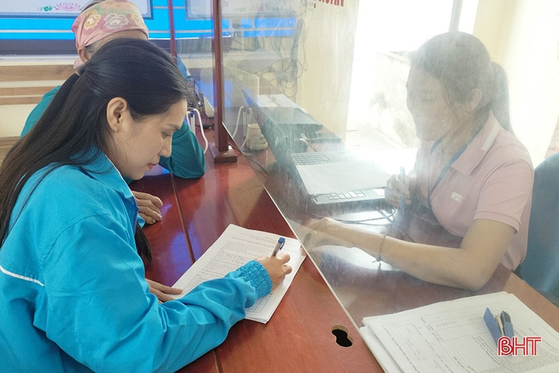 Tuổi trẻ Hà Tĩnh hưởng ứng ngày tình nguyện hỗ trợ người dân thực hiện dịch vụ công trực tuyến