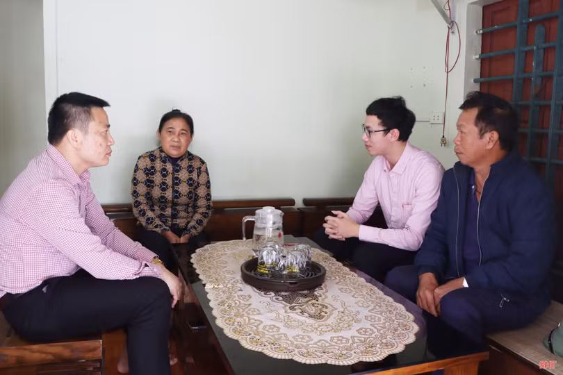 Chắp cánh ước mơ” cho sinh viên nghèo Kỳ Anh