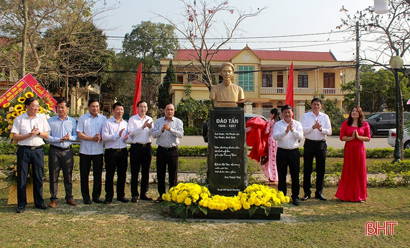 Can Lộc tổ chức lễ đặt tượng danh nhân Đào Tấn tại công viên Tuy Phước