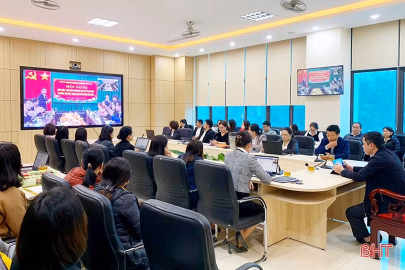 Hơn 6.000 cán bộ, đảng viên Đảng bộ Khối CCQ&DN Hà Tĩnh học tập chuyên đề học Bác năm 2023