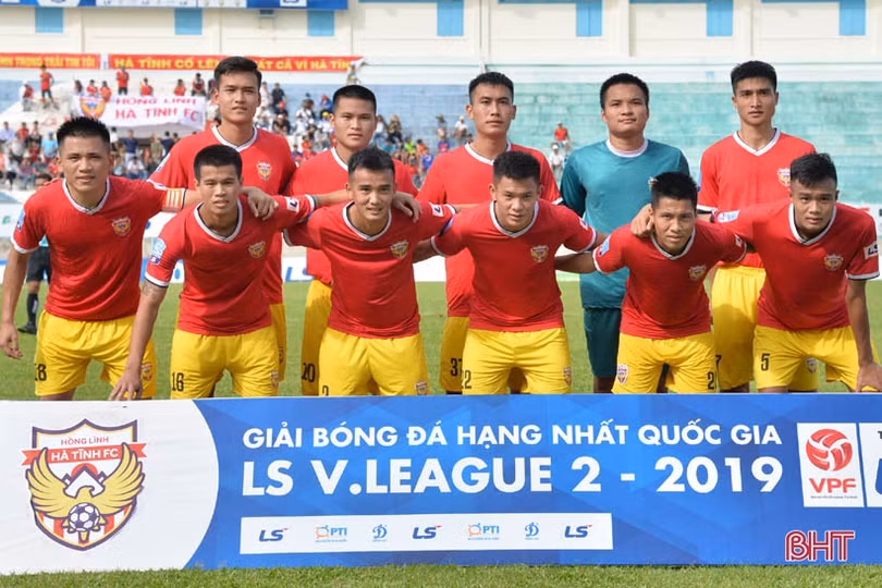 Hồng Lĩnh Hà Tĩnh thắng thuyết phục An Giang 2-0 trên sân khách