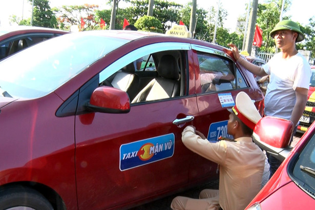 2 ngày ra quân, Công an Hà Tĩnh tạm giữ 178 phương tiện vi phạm