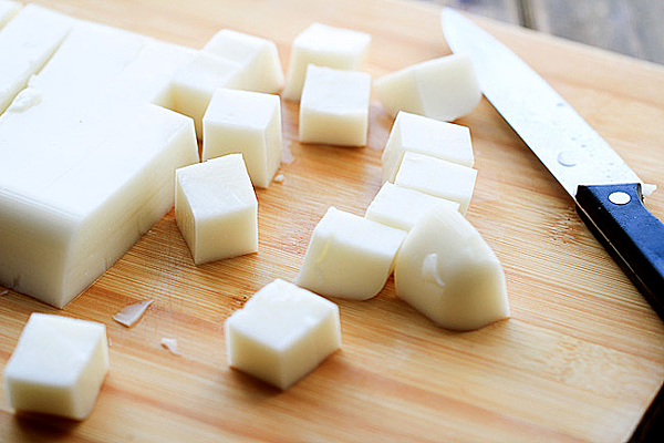 Làm thạch hạnh nhân thơm mát giải nhiệt ngày nắng cháy