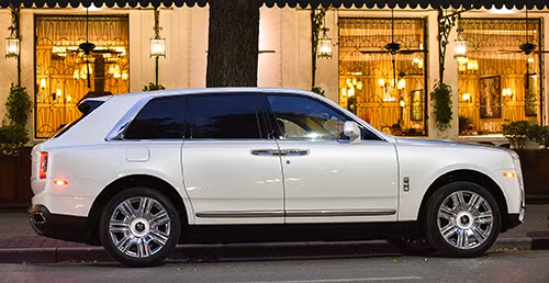 SUV siêu sang Rolls-Royce Cullinan đầu tiên về Việt Nam