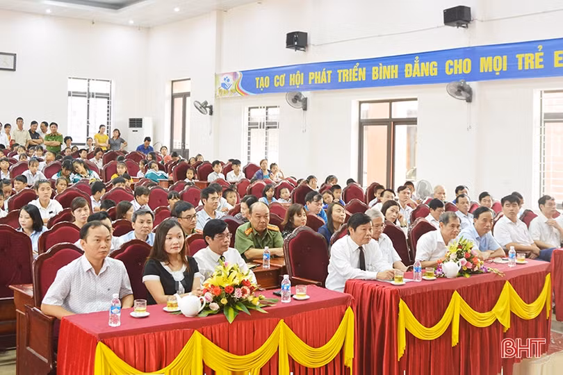 Hà Tĩnh chung tay vì trẻ em nghèo, trẻ em dân tộc thiểu số