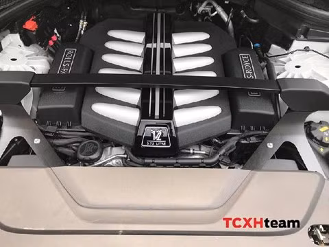 Chi tiết xe sang Rolls-Royce Cullinan 41 tỷ tại Việt Nam