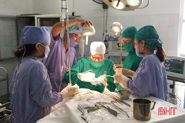 Bệnh viện tuyến huyện đầu tiên Hà Tĩnh có hệ thống xét nghiệm miễn dịch