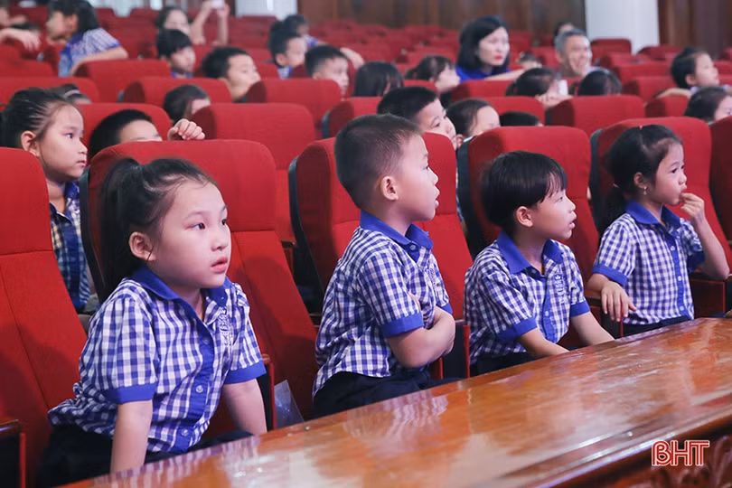 Học sinh Albert Einstein đoàn kết, yêu thương, tự tin và sáng tạo