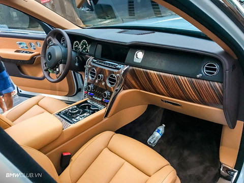Chi tiết xe sang Rolls-Royce Cullinan 41 tỷ tại Việt Nam