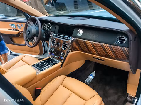 Chi tiết xe sang Rolls-Royce Cullinan 41 tỷ tại Việt Nam