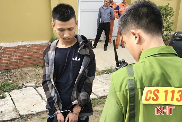 Đem “cỏ Mỹ” đi chơi, bị cảnh sát 113 “tóm ót”