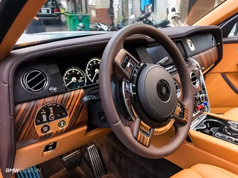 Chi tiết xe sang Rolls-Royce Cullinan 41 tỷ tại Việt Nam