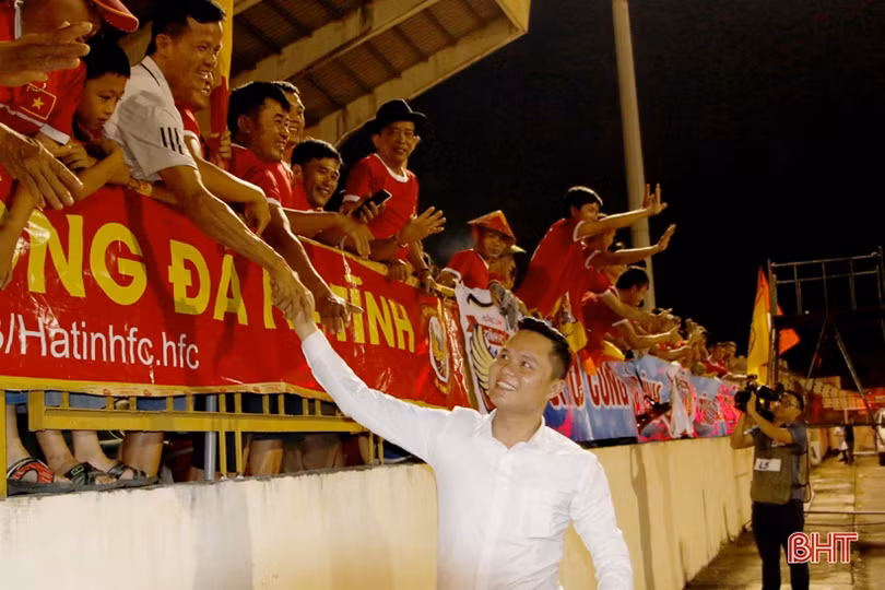 Hồng Lĩnh Hà Tĩnh thắng đậm 3-0 trước đội khách Đồng Tháp