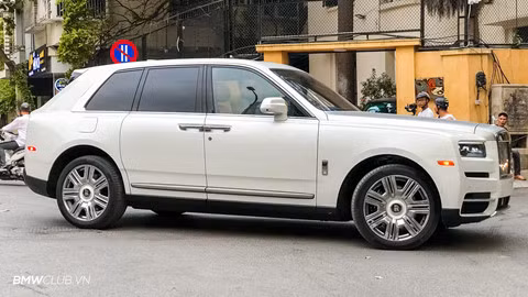 Chi tiết xe sang Rolls-Royce Cullinan 41 tỷ tại Việt Nam