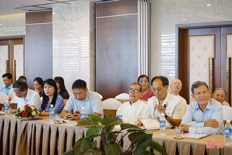 Hà Tĩnh Hội thảo “Nhà thơ, nhà văn hoá Huy Cận - những điều còn mãi”