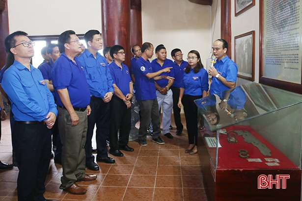 Đoàn đại biểu thanh niên Lào thăm các địa chỉ đỏ tại Hà Tĩnh