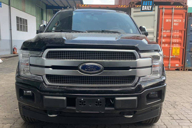 Ford F-150 Platinum 2019 bản máy dầu đầu tiên về Việt Nam