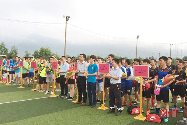Cán bộ, công nhân Formosa Hà Tĩnh tranh tài bóng đá