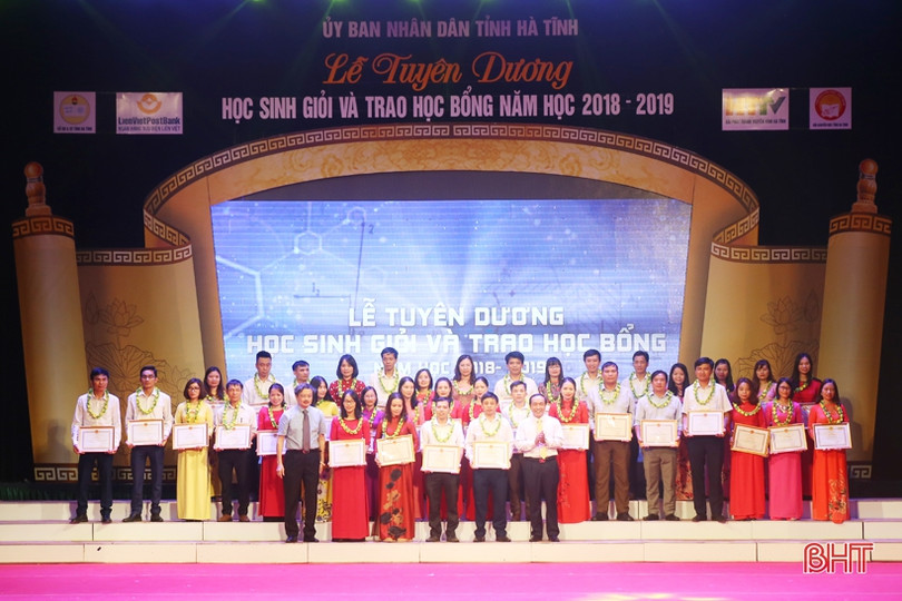Hà Tĩnh đứng đầu cả nước về tỷ lệ học sinh đạt giải quốc gia ảnh 9 Hà Tĩnh đứng đầu cả nước về tỷ lệ học sinh đạt giải quốc gia