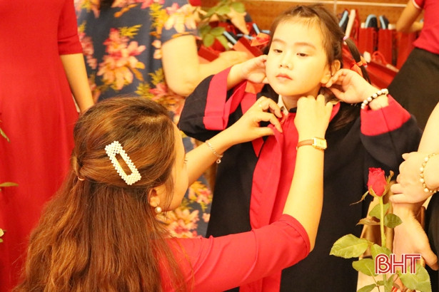 iSchool Hà Tĩnh tôn vinh học sinh giỏi năm học 2018-2019