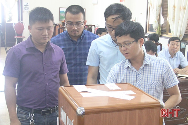 Công ty CP Vận tải và Xây dựng 2/9 trúng đấu giá mỏ đất san lấp ở Bắc Sơn