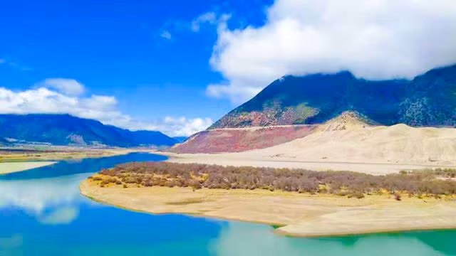 Vẻ đẹp ít người biết tới ở vùng đất kỳ lạ nhất thế giới