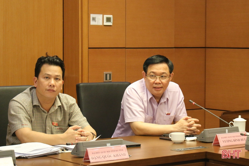 Đoàn ĐBQH Hà Tĩnh góp ý Luật Kinh doanh bảo hiểm và Luật Sở hữu trí tuệ