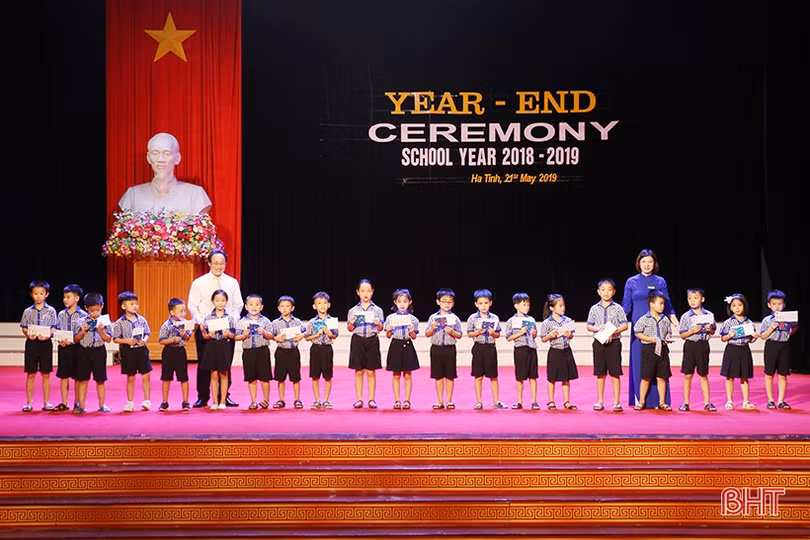 Học sinh Albert Einstein đoàn kết, yêu thương, tự tin và sáng tạo